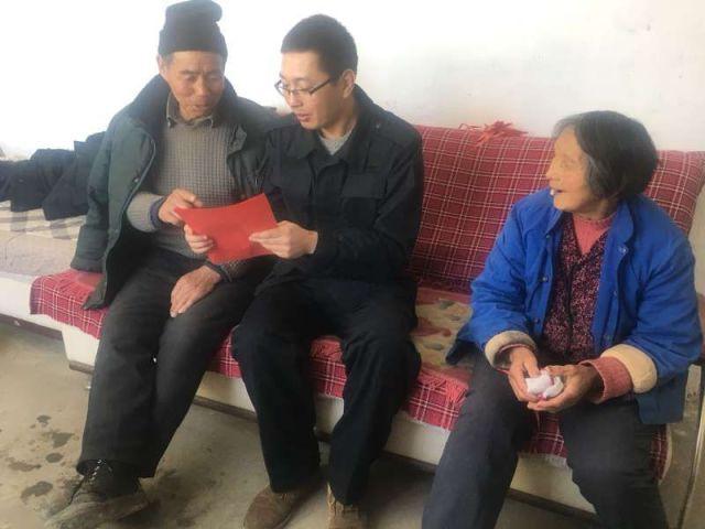 苹果龙年手机壳为啥敢卖500块！给我一个完美的解释
